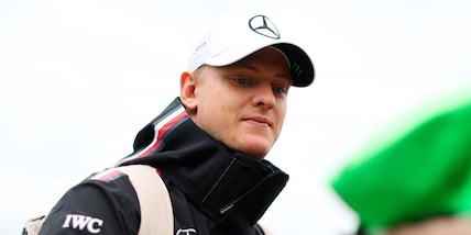 F1 Mercedes, Wolff esalta Mick Schumacher: “Merita un posto in griglia”