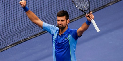 Tennis, Djokovic infinito agli Us Open: Djere rimontato di due set