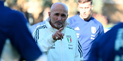 Spalletti e il primo allenamento dell'Italia a Coverciano: c'è Barella
