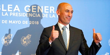"Bacio Rubiales-Hermoso, arrivata la denuncia": conferme dalla Spagna