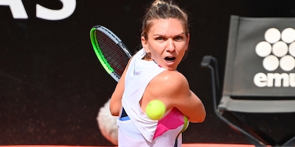 Tennis, Simona Halep positiva al doping: 4 anni di squalifica