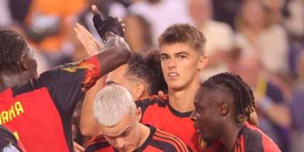 De Ketelaere, esultanza dopo il gol: telefono e commenti dei tifosi Milan