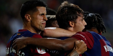 Cancelo, primo gol con il Barcellona: 5-0 al Betis. Simeone, che tonfo!