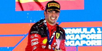 Ferrari, finalmente vittoria! Sainz trionfa, Singapore si colora di rosso