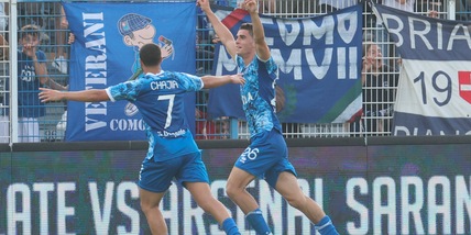 Parma, 5-0 al Catanzaro. Ternana ko contro il Como, Lucarelli furioso