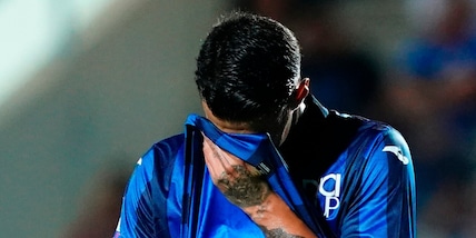 Infortunio Scamacca, guai per l'Atalanta: c'è lesione, quanto starà fuori