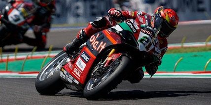 Superbike, Rinaldi vince gara-1 ad Aragon. 2° Razgatlioglu, out Bautista