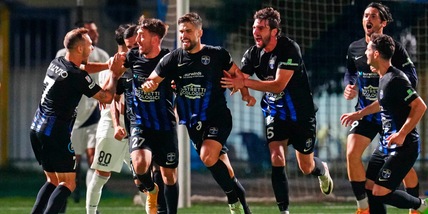 Il Foggia vince a Catania, Latina in vetta con la Juve Stabia