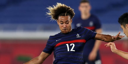 Nizza shock, giocatore minaccia il suicidio da un ponte: il motivo del gesto