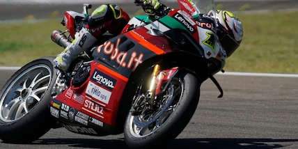 Ducati vince titolo costruttori in Superbike. A Bautista gara-1 a Portimao