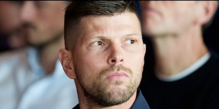 Huntelaar in malattia: “Si è dimesso dall’Ajax”. Di cosa soffre