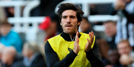 Tonali parte in panchina col Newcastle, poi entra: sostegno dei tifosi