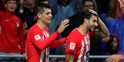Morata, gol e assist: l'Atletico batte 2-1 l'Alaves e supera il Barcellona