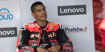 Superbike, Rinaldi firma con Motocorsa per il 2024: ora è ufficiale