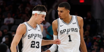 Nba, San Antonio beffa Phoenix sulla sirena: Cleveland ancora ko