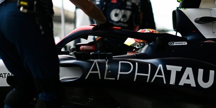 AlphaTauri, sorpresa a Las Vegas: si traveste da robot