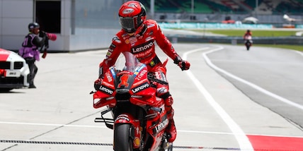 Ducati, Bagnaia domina le qualifiche: pole position e record della pista