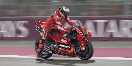 Bagnaia secondo in Qatar: c'è l'allungo su Martin. Vince Di Giannantonio