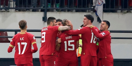 Serbia, pari e qualificazione ottenuta. Kvara non basta, tris della Spagna