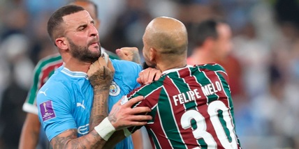Felipe Melo, mani addosso a Walker: rissa finale in City-Fluminense