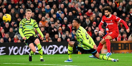 Gabriel apre, Salah pareggia: l'Arsenal resta in vetta a +1 sul Liverpool