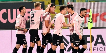 Palermo batte Cremonese al 97'! Parma ok col Brescia, colpo Como a Cosenza