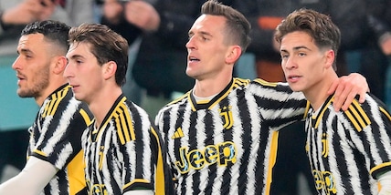 Juve-Frosinone 4-0: tripletta Milik, gioiello Yildiz, Allegri in semifinale