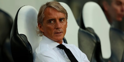 Mancini la ribalta all'ultimo: vittoria Arabia ma che caos in Coppa d'Asia...