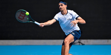 Sonego brilla a Melbourne ma Alcaraz lo batte in 4 set: Lorenzo ko a testa alta