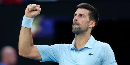 Djokovic infinito: 33ª vittoria di fila e semifinale a Melbourne, Fritz ko