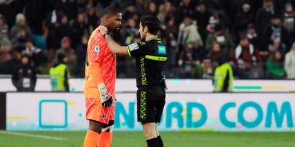 Maignan, insulti e ululati razzisti: individuati altri quattro responsabili