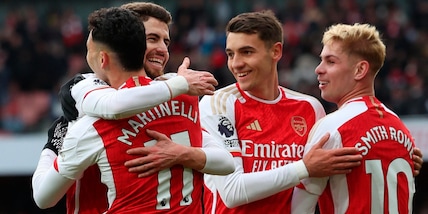 Il Liverpool ne prende tre, l'Arsenal si rilancia per il titolo. United ok