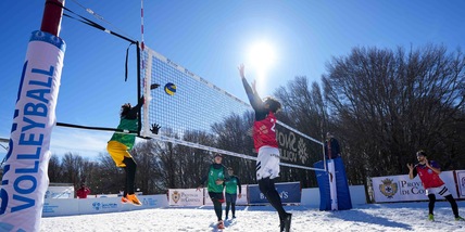 Spettacolo a Lorica nella 1a tappa del campionato di snow volley