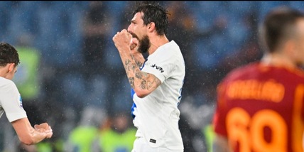 Acerbi travolto dalle polemiche: gol e dito medio ai tifosi Roma