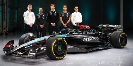 Mercedes, svelata la nuova W15. Hamilton: “Concentrato su questa stagione"