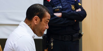 "Dani Alves, giovedì potrebbe arrivare la sentenza": cosa rischia