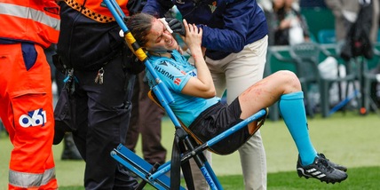 Il Betis va in vantaggio e la guardalinee si fa male: cosa è successo