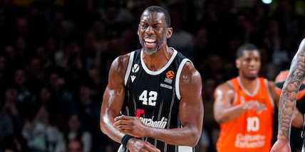 Virtus Bologna, Valencia battuto in Eurolega: speranza play-off
