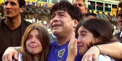 Morte Maradona, processo ai medici. La figlia: "Assassini, figli di p..."