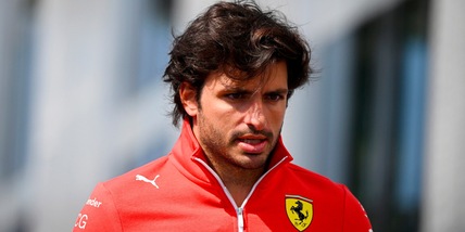 Ferrari, Sainz ha l'appendicite: operato d'urgenza. Chi lo sostituisce