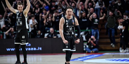 Una Bertram corale e precisa si impone su Napoli