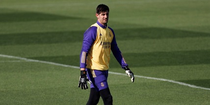 Real Madrid, non c'è pace per Courtois: infortunio al ginocchio, le condizioni