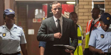 Pistorious fuori dal carcere: dalla villa alla chiesa, "È irriconoscibile"