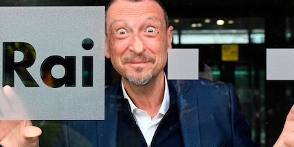 "Amadeus se ne va dalla Rai", Fiorello lo annuncia in diretta tv