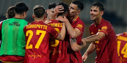 Il Catanzaro vince con un super Iemmello. Modena a +4 dai playout