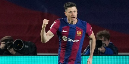 Tripletta Lewandowski, il Barcellona vince in rimonta contro il Valencia