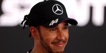 Hamilton allo scoperto su Newey in Ferrari: “Sarebbe un privilegio”