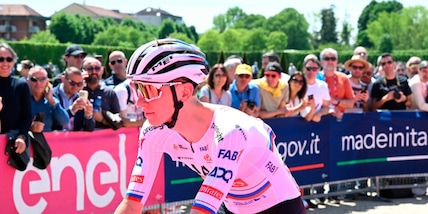Giro d'Italia, con Pogacar è subito grande show. Ma non vince