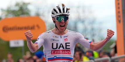 Giro d'Italia, a Pogacar 2ª tappa e maglia rosa: "Era il mio sogno"