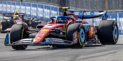 Sainz penalizzato a Miami, Ferrari retrocessa: come cambia la classifica